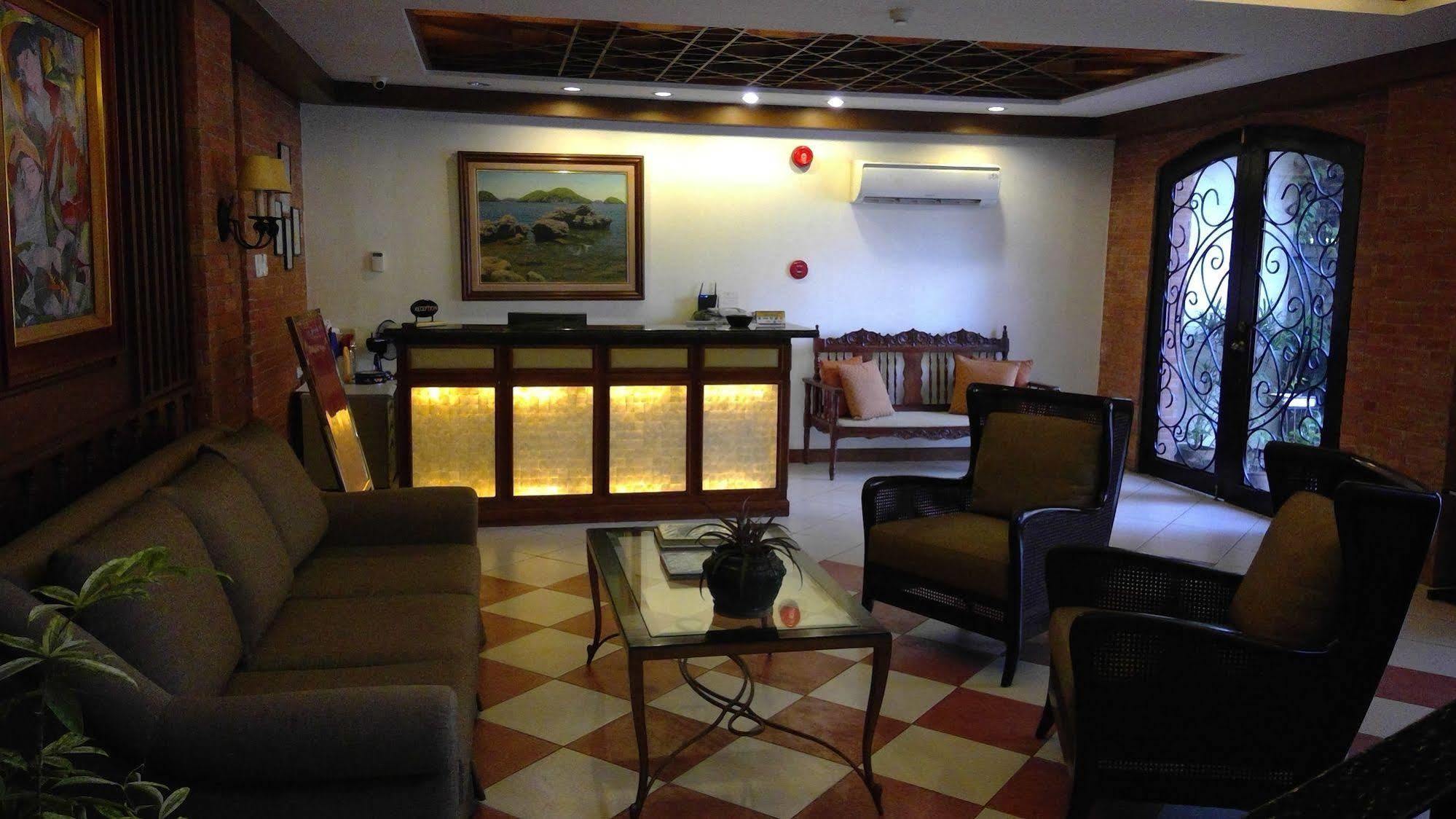 Hotel Emilia Davao Exterior foto